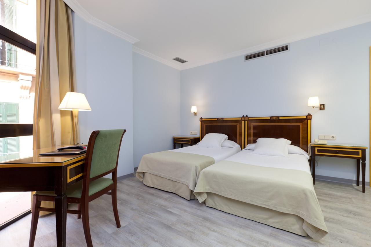 Hotell Don Curro 3*